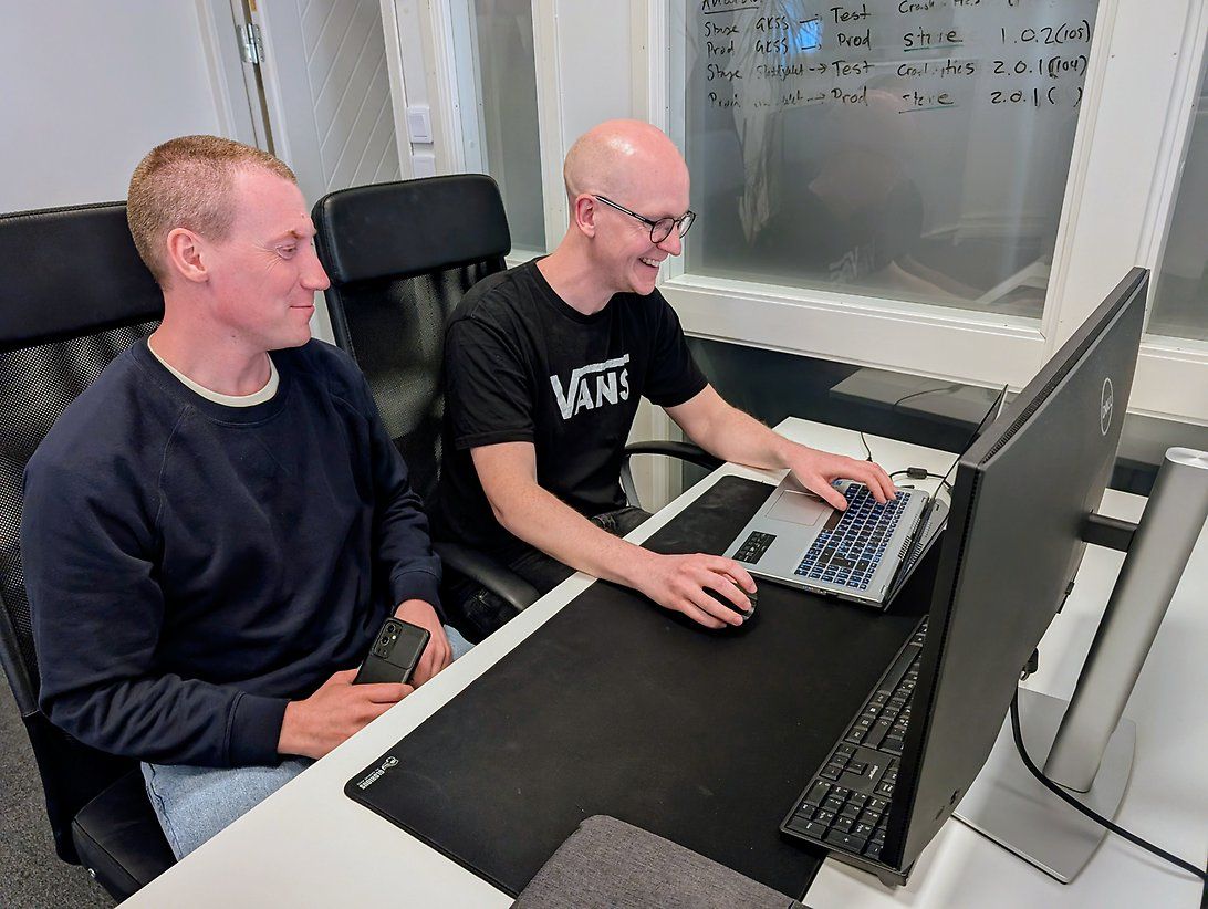 Hannes och Einar gör sitt examensarbete på Devize våren 2025